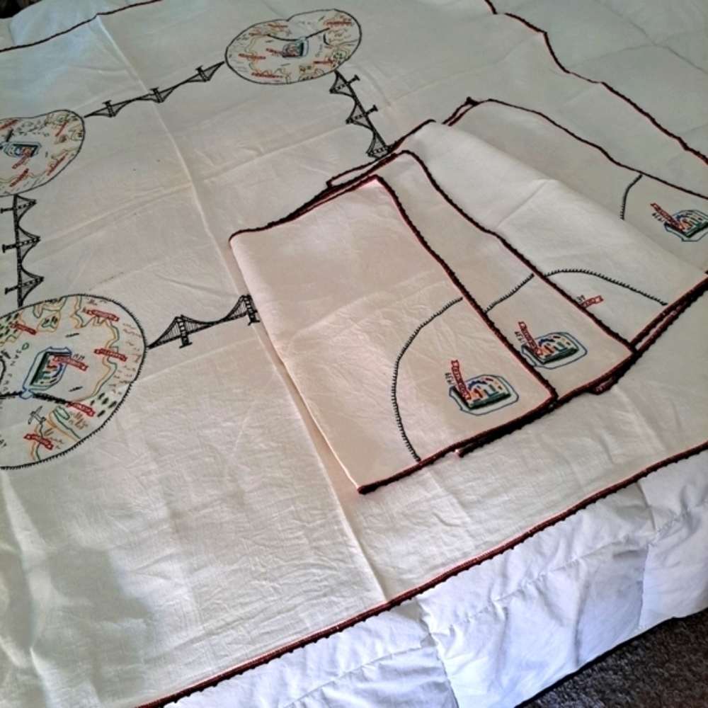 Antiqu 1939 san francisco Golden gate  expo hand Embroidered tablecloth and nap…